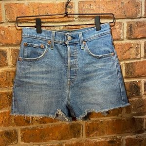 LEVI rib cage shorts